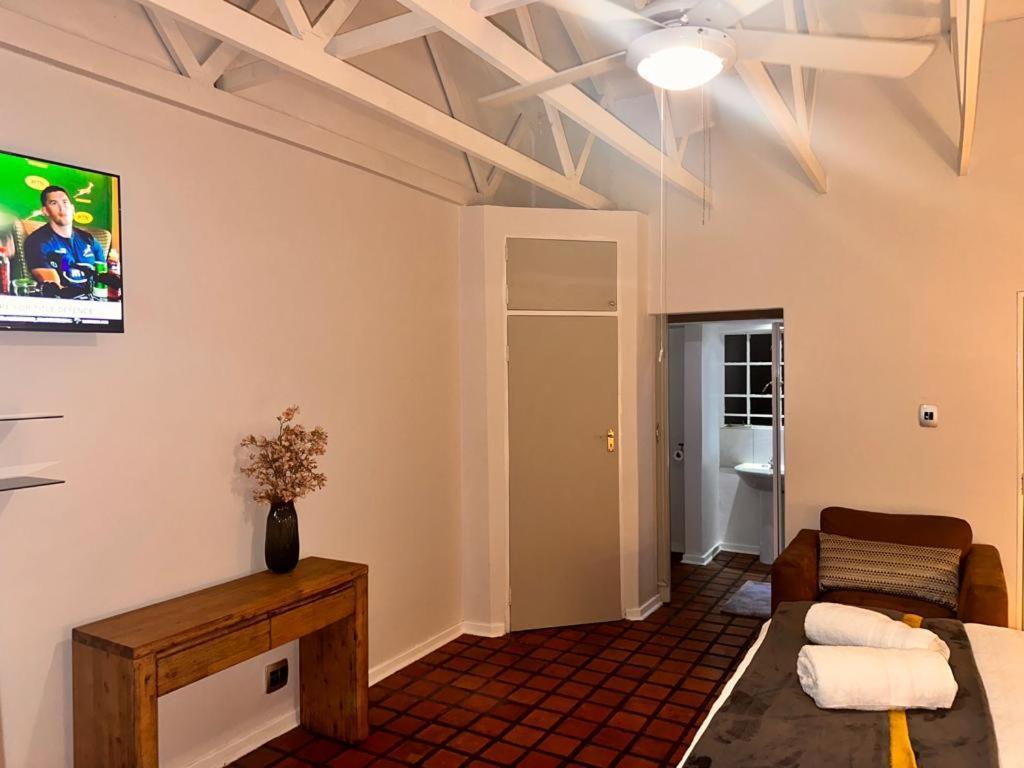 Woods Guest House 미델뷔르흐 외부 사진