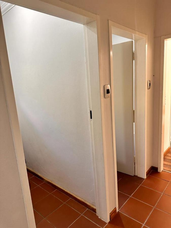 Woods Guest House 미델뷔르흐 외부 사진